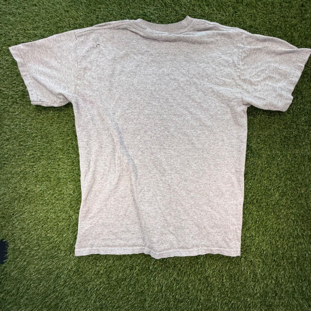 Gildan Ultra Cotton SU&K Penguins Embroidered T-Shirt Grey Mens M Vintage Y2K - Picture 2 of 7